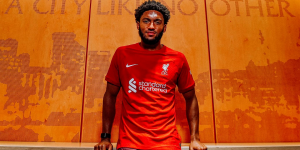 【龙八国际】官方：利物浦与25岁后卫乔-戈麦斯续下长约
