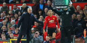 【龙八国际】桑切斯：穆帅是世界最佳教练之一，但他总搞得球员没信心