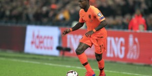 【龙八国际】荷媒：普罗梅斯说唱单曲嘲讽法官 将飞回莫斯科避免回荷兰蹲监狱