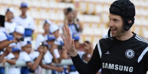 【龙八国际】切赫：如果拉波尔塔03年没赢得选举，我将会签约巴萨