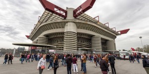 【龙八国际】市长：米兰&国米要在明年第一季度提出报价，明夏完成收购圣西罗