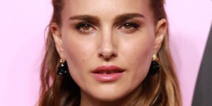 <?php the_title(); ?>