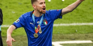 【龙八国际】双主帅？若日尼奥：乐于分享经验，想让枪手球员变得更好