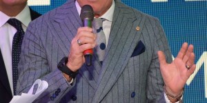 【龙八国际】名宿：弃用莱奥可能让丰塞卡失去帅位，奥卡福和莱奥一样不回防