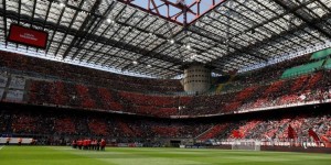 【龙八国际】米体：圣西罗球场重新铺设草皮，50万欧元花费由米兰双雄承担