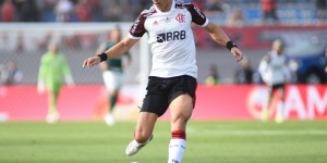 【龙八国际】斯基拉：科林蒂安、福塔莱萨有意免签37岁大卫-路易斯