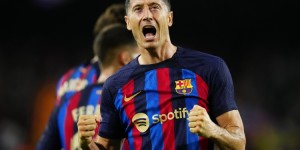 【龙八国际】莱万：上半场踢得不太好但之后好多了，我的目标就是进球