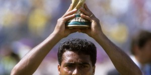 【龙八国际】罗马里奥：阿德里亚诺创造了国米历史，他曾有我和大罗的水准