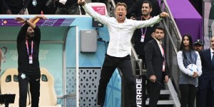 【龙八国际】勒纳尔特写：“小人物”的“大故事”，毅力主帅坚守铸就奇迹写成