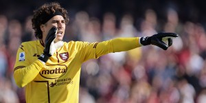 【龙八国际】罗马诺：墨西哥38岁门将奥乔亚确定今夏自由身离队