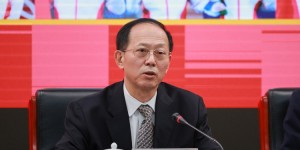 【龙八国际】博主谈苟仲文：不能说他对中国足球的所有决策都是错的