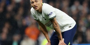 【龙八国际】上轮出战26分钟伤退！记者：理查利森预计因腿筋受伤至少缺阵4周