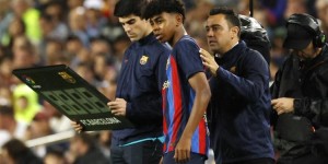 【龙八国际】亚马尔：永远感激哈维对我的信任，不是谁都会让我15岁在巴萨首秀