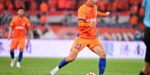 【龙八国际】记者：山东泰山战横滨水手赛前发布会崔康熙携李源一出席