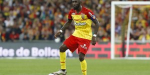 【龙八国际】记者：利雅得胜利中场塞科-福法纳即将转会雷恩，已完成部分体检