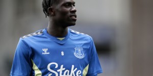 【龙八国际】回声报：拜仁考虑将目光转向A-奥纳纳 曼联枪手长期关注这名球员