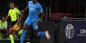 【龙八国际】记者：奥斯梅恩几乎不可能冬窗离队，新合同解约金超过1亿镑