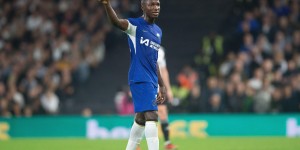 【龙八国际】23-24赛季俱乐部转会费支出榜：蓝军4.7亿居首，巴黎新月分列二三