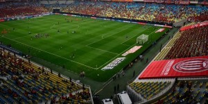 【龙八国际】足球报盘点中超各队套票：蓉城最火爆 浙江主场经营进一步放开