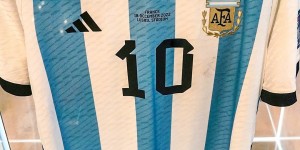 【龙八国际】成交！梅西世界杯球衣拍卖价为780万美元，距离乔丹纪录差230万