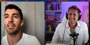 【龙八国际】苏牙：梅西发现踢伪9没作用后和我说?胖子你在这我为你拉空间