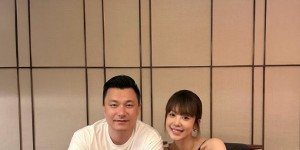 【龙八国际】郜老板退役了吗？郜林妻子王晨晒一家三口合照