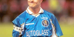 【龙八国际】90年代的蓝军核心之一！你还记得这位场上“恶汉”丹尼斯怀斯吗？