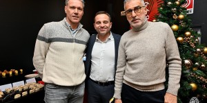 【龙八国际】老朋友相聚❤️马尔蒂尼社媒晒与范巴斯滕、塔索蒂合照