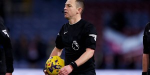 【龙八国际】保级大战绝平引争议？镜报：裁判公司告知转播商，那只是一次碰撞