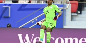 【龙八国际】铃木彩艳：丢的俩球都是定位球，脱手那球判断没错但手型出现问题