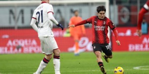 【龙八国际】记者：博卡青年、阿尔梅里亚有意租借米兰前锋卢卡-罗梅罗