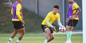 【龙八国际】【直播吧在现场】刘洋：希望韦世豪尽快复出，踢卡塔尔要享受比赛