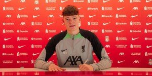 【龙八国际】利物浦官方：与队内19岁小将詹姆斯-麦康奈尔续下长约