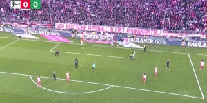 【龙八国际】今天也爆金币?拜仁主场被球迷投掷金币巧克力，昨天多特同款