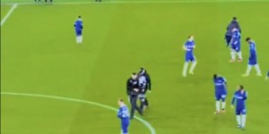 【龙八国际】电讯报：奇尔维尔让球童独自离场被批，切尔西对此进行道歉