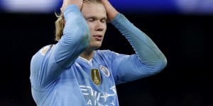 【龙八国际】哈兰德被换下后不高兴？希勒：进四个球被换下，我也会很生气