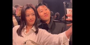 【龙八国际】美女养眼?孙兴慜和全智贤共同出席伦敦时装周，两人亲切合影