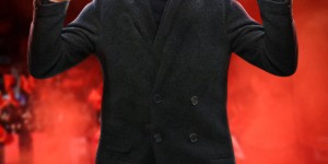 【龙八国际】今日趣图：曼联领先半场，曼城也领先半场，差距确实不大！