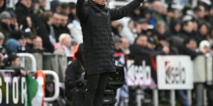 【龙八国际】利物浦跟队记者：加里-奥尼尔不在利物浦选帅名单上