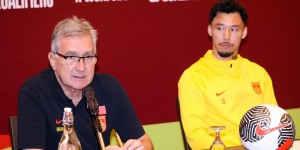 【龙八国际】国足明牌首发？武磊张玉宁双前锋！费南多林良铭两翼谢鹏飞前腰