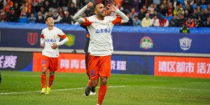 【龙八国际】记者：泰山新赛季35人名单基本成型，变数是德尔加多的去留