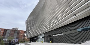 【龙八国际】高端大气上档次?伯纳乌上线全新360度记分牌屏幕