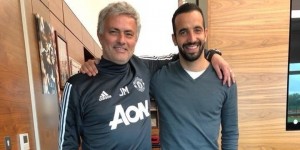 <?php the_title(); ?>