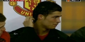 【龙八国际】08年就有过交手！C罗爆趟助攻+头球破门，曼联2-3不敌利雅得新月