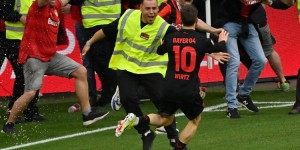 【龙八国际】名场面?维尔茨83分钟破门，药厂主场安保也忍不住想和他庆祝