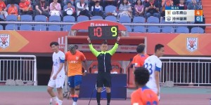 【龙八国际】上去热热身？克雷桑、陈蒲替补登场，换下卡扎、黄政宇