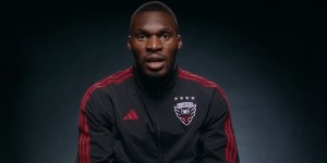 【龙八国际】本特克：学詹姆斯庆祝因他影响着我 梅西给美职联带来巨大影响力