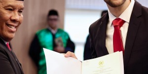 <?php the_title(); ?>