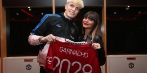 【龙八国际】重归于好，加纳乔和女友共度家庭日疑似复合