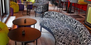 【龙八国际】?无限期合同！C罗酒店招人：年薪3万欧+会英语+周休2日&做40时